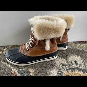 Crocs winter lined duck boot.